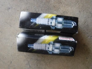 2 PCS Denso KJ14CR11 Spark Plugs 3237 - Picture 1 of 2