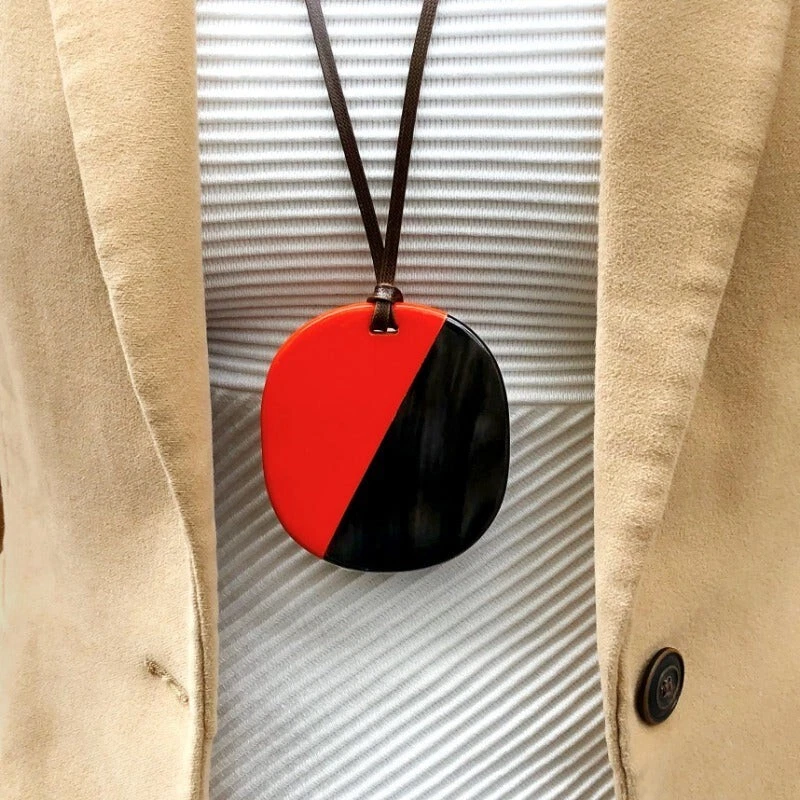 Büffelhorn  Horn Anhänger Kette Hornanhänger Lack orange braun hangemacht - Bild 1 von 3