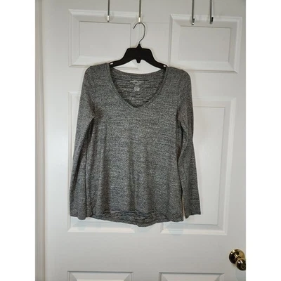 Women's sz M Gray Soft & Sexy Plush by American Eagle Outfitters  T Shirt Top - Image 1 of 4