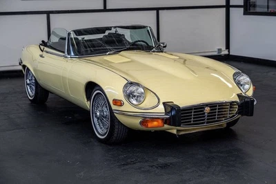 1974 Jaguar E-Type XKE родстер - Изображение 1 из 4