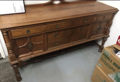 Juego de comedor ROCKFORD, mesa, sillas, buffet, Hutch antiguo alrededor de los años 50 Foto 1 de 4