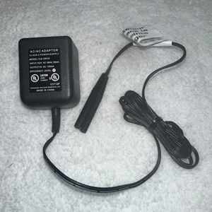 Markenlos ungetestet AC/AC Adapter - Modell YLA-03010 - Ausgang 3V AC 100mA - Bild 1 von 5