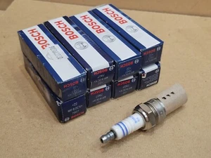 X8 Bosch WR8DCX+ Spark Plug 0242229687 94535748 101000005AD 22401AA480 - Picture 1 of 10
