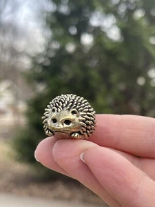Miniatur Igel Messing Schmuck Nick Nack Regal süß Mcm Deko - Bild 1 von 4