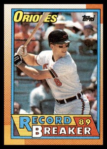 1990 Topps #8 Cal Ripken