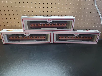 Model Power HO Scale Southern Passenger Cars Set of 3 in boxes - Image 1 of 4
