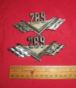 Lote de 2 Vintage 1965 Ford Flag Fairlane "289" Car Chrome Emblem Badge Logo - Imagen 1 de 8