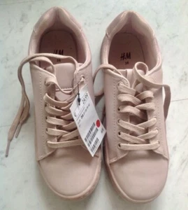 Zapatillas de plataforma H&M efecto cuero, cordones, rosa perla, altura plataforma aprox. 3 cm, - Imagen 1 de 4