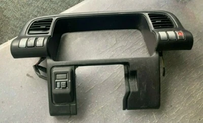 2003 GMC/ISUZU 4500 DESH BOARD/CLUSTER COVER 9641 9651 7351 - Image 1 of 4