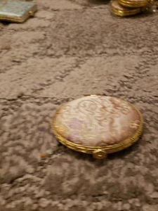 Two Sided Oval Shaped Padded Silk Embroidered Make-up Mirror Compact Gold - Picture 1 of 3