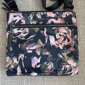 TUMI Voyageur Tula Crossbody Bag Purse Dusty Rose Floral Gunmetal Hardware - Picture 1 of 13