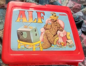 ALF Rare Red Lunchbox - Picture 1 of 2