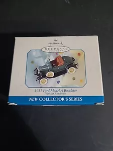 Hallmark Ornament Vintage 1931 Model A Ford Roadster #1 in Series Die Cast 1998 - Picture 1 of 2