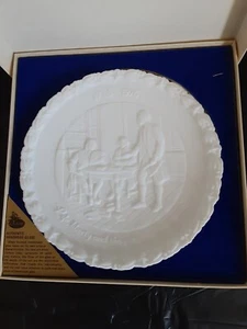 Fenton, Handmade Bicentennial Collector Plate - Picture 1 of 7