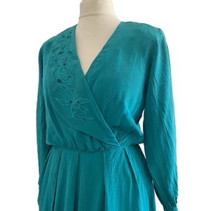 Vintage 1980s Green Dress Pure Silk Beaded Embroidered SECRETARY Party Dress 10 - Picture 1 of 8