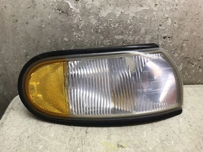 96 97 98 Mercury Villager Right Passenger RH Turn Signal Light Lamp - Image 1 of 2