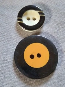 2 Vintage Beautiful Layered Multi Color Plastic Buttons. - Picture 1 of 15