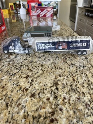 ERTL 1991 USPS U.S. Express Mail Semi and Trailer Limited Edition #7651  NEW - Image 1 of 4