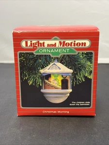 1987 Hallmark Light and Motion "Christmas Morning" Ornament in Box - Bild 1 von 4