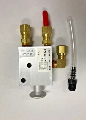 HENDRICKSON VS-25224 3-WAY AUTO-RESET VALVE W/FITTINGS New Genuine - Image 1 of 3