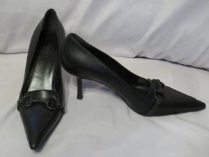 Tacones Gucci de cuero negro con punta talla 39C - Imagen 1 de 8