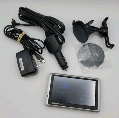 Garmin Nuvi 1300 LM GPS Lifetime Maps Navigation TESTED WORKS - Image 1 of 4