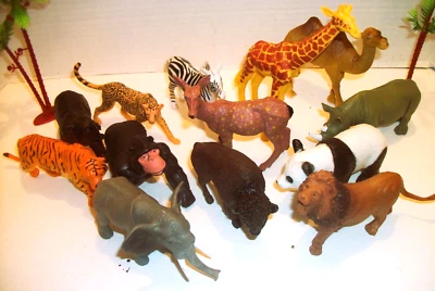 13 animales de la selva hechos fuertes (grandes) Foto 1 de 4