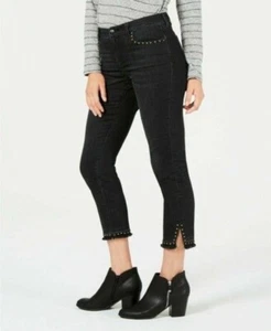 Pantalones de mezclilla capri Style & Co Houston ajustados con dobladillo deshilachado con tachuelas, negros lavados, talla 4 - Imagen 1 de 12