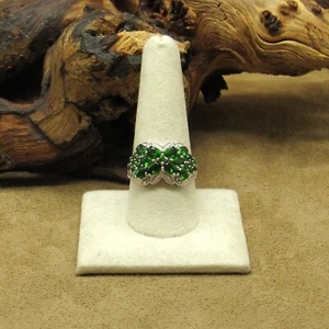 Anello vintage in argento sterling con pietre sfaccettate verdi misura 10 - Foto 1 di 6