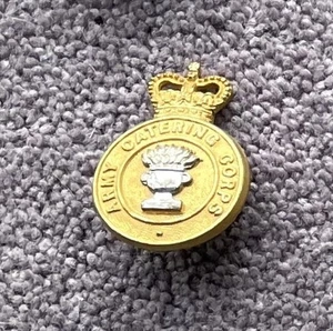 Army Catering Corps : Officer's Silver & Gilt Metal Cap Badge. Gaunt London - Picture 1 of 2