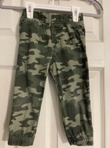 Lot of 3 items: Boys pants, shorts and T-shirt for boy 10-24 months - Picture 1 of 10