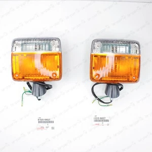GENUINE TOYOTA LAND CRUISER FJ40 BJ40 FRONT TURN SIGNAL LIGHTS LAMP  LH & RH SET - Picture 1 of 10