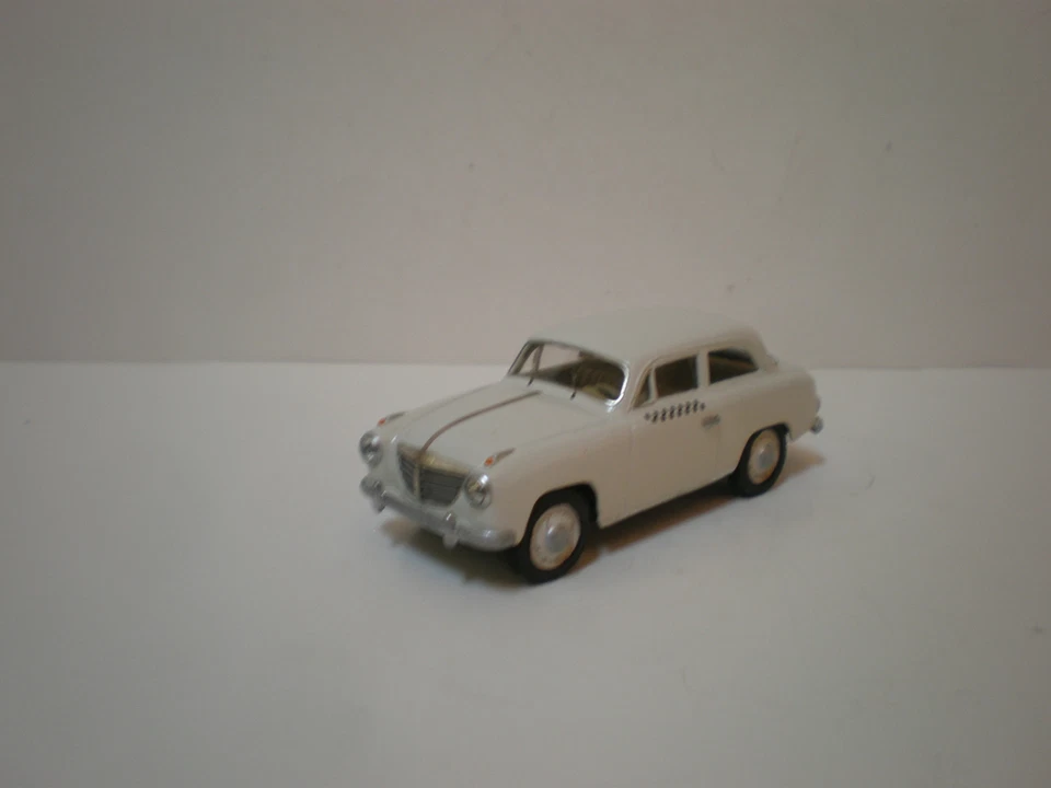 1/43 GERMAN CAR GOLIATH GP 700 COUPE TAXI 1953 - Image 1 of 4
