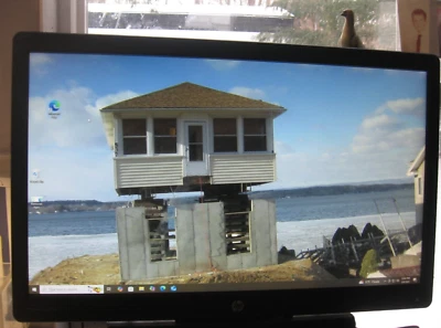 Lot 2 HP ProDisplay  p232 22 LED Backlit Monitor 1080p 1920x1080 w/ Stands - Image 1 of 4