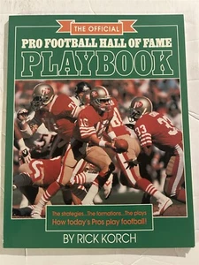 1990 Pro Football HALL of Fame Playbook SAN FRANCISCO 49ers JOE MONTANA - Picture 1 of 2