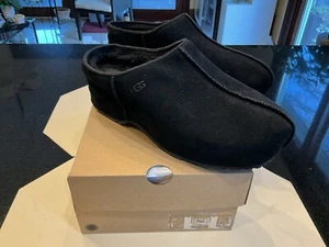UGG Cottage Platform Clogs Black Suede Womens Size 11 Mens Size 9.5 NIB - Picture 1 of 9