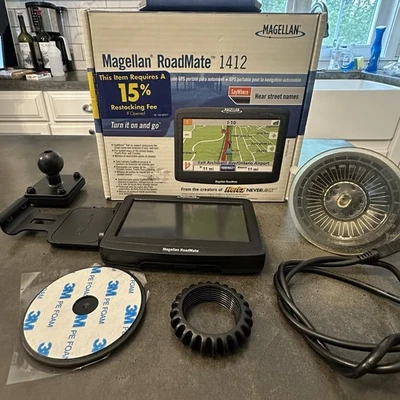 Magellan RoadMate 1200 T Car Portable GPS Navigator System USA MAPS Traffic - Image 1 of 4