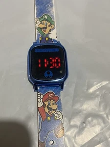 Nintendo Super Mario Bros LED Kinder Uhrenarmband ist verblasst - Bild 1 von 7