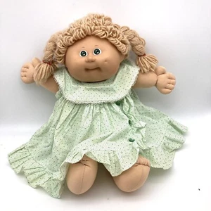 RARE VTG Cabbage Patch Kids Girl Doll Brown Hair Green Eyes Tan ONE DIMPLE, HM 8 - Picture 1 of 16