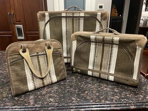 The French Company 3 Piece Luggage Set Suitcases Travel EUC - Picture 1 of 12