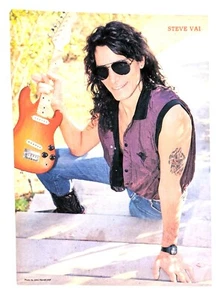 STEVE VAI/JON BON JOVI LIVE/REVISTA DE PÁGINA COMPLETA DE 1980 RECORTE DE PÓSTER PINUP - Imagen 1 de 2