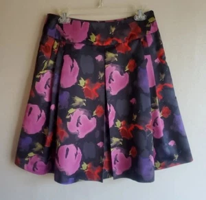 Black Floral Pleated Skirt W/ Pockets Chic Feminine | Kristin Davis Sz 4 - Picture 1 of 8