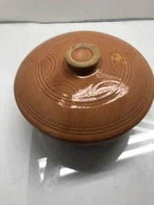 Vintage WATT Yellow Ware COVERED BOWL w/ Lid Arches Pumpkin 8 1/2” - Picture 1 of 6