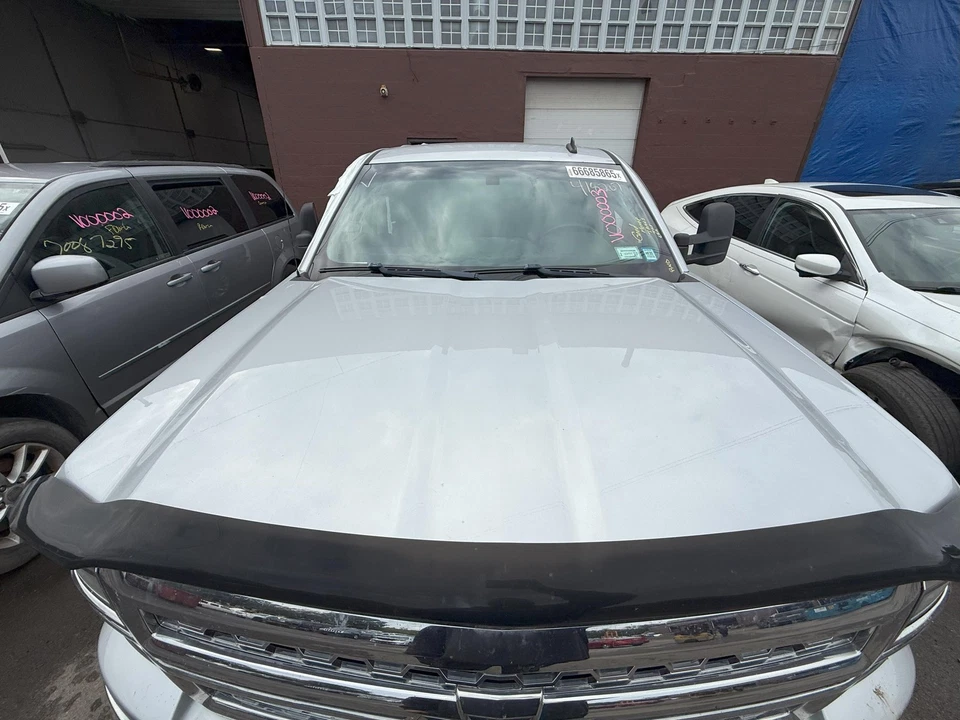 14 15 雪佛兰银色 1500 抽油烟机 — 第 1/4 张图片