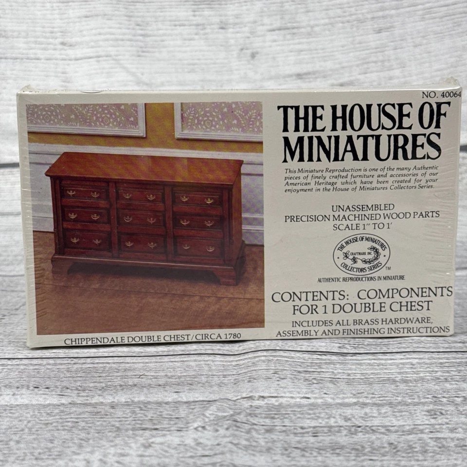 House of Miniatures Chippendale 双胸约 1780 # 40064  — 第 1/2 张图片