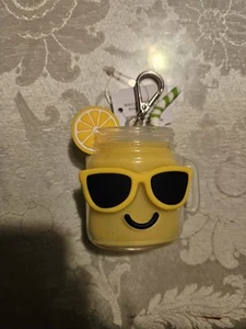 Bath & Body Works Lemonade Pocket *Bac Holder Sleeve Bag Clip NWT - Picture 1 of 2