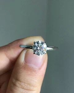 IGI Certified Lab Grown 1CT Round Cut Lab Grown Diamond Engagement Ring - Picture 1 of 6