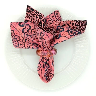 Guardanapos de pano Coral Batik, conjunto de 4 lençóis de mesa reversíveis 14 x 14 polegadas - Imagem 1 de 4