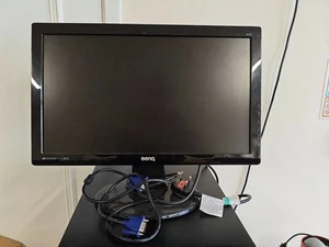 BenQ GL955A LED Backlit LCD PC Monitor 18.5” With Power & VGA Cable - Picture 1 of 7