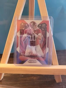 MAC JONES 2021 Panini Prizm Draft Picks Rojo Blanco Y Azul Todo American Prizm NE - Imagen 1 de 2